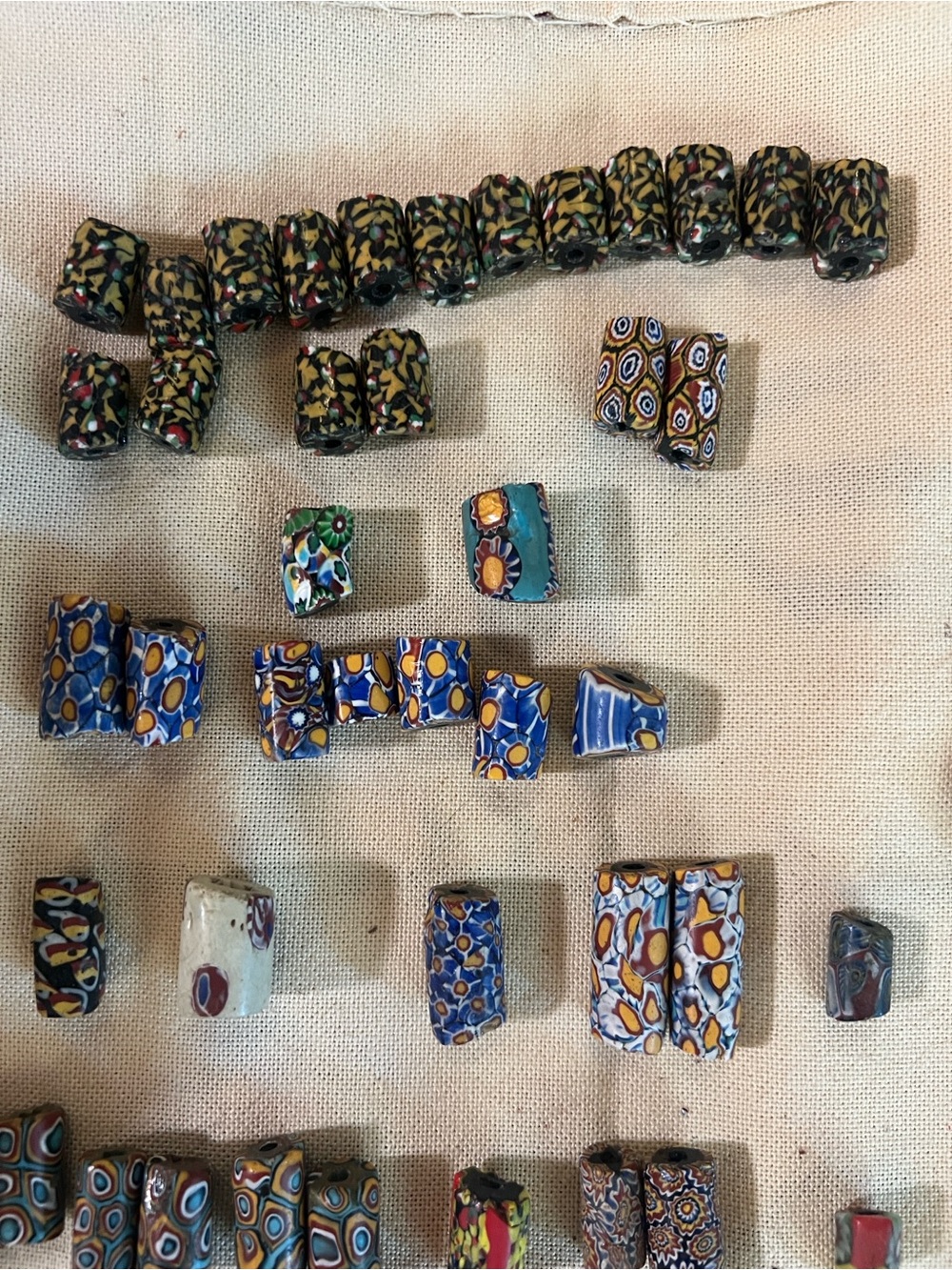 Large Vintage Glass Trade Beads Collection - 300+ beads - Picture 8 of 8